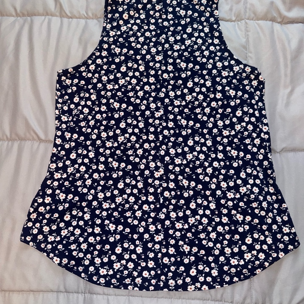 Zenana Outfitters Navy Floral Tank Top Size Small - Picture 2 of 3